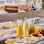 Hotel Kyriad Lille - En Baroeul 3*