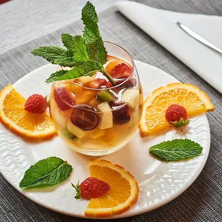 Kyriad Lille - En Baroeul Hotel Mons-en-Baroeul