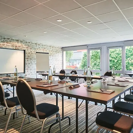 Kyriad Lille - En Baroeul Hotel Mons-en-Baroeul