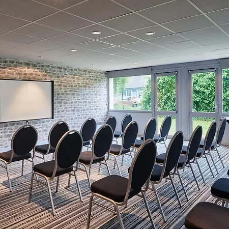 Hotel Kyriad Lille - En Baroeul 3*