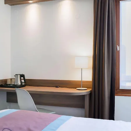 Hotel Kyriad Lille - En Baroeul 3*