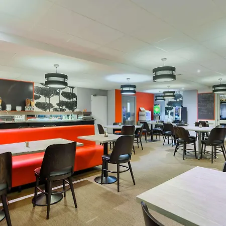 Kyriad Lille - En Baroeul Mons-en-Baroeul