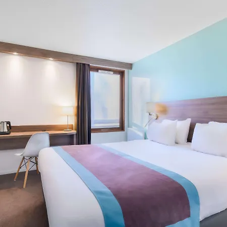 Kyriad Lille - En Baroeul 3*