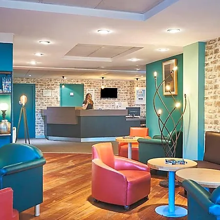 Kyriad Lille - En Baroeul Hotel