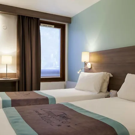 Kyriad Lille - En Baroeul Hotel 3*