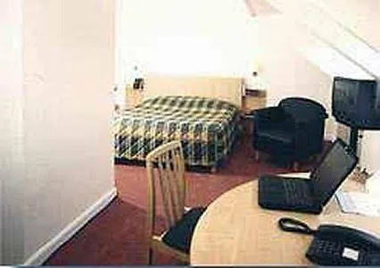 Kyriad Lille - En Baroeul