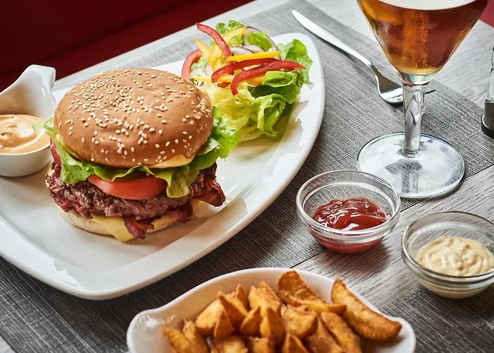 Kyriad Lille - En Baroeul 3*