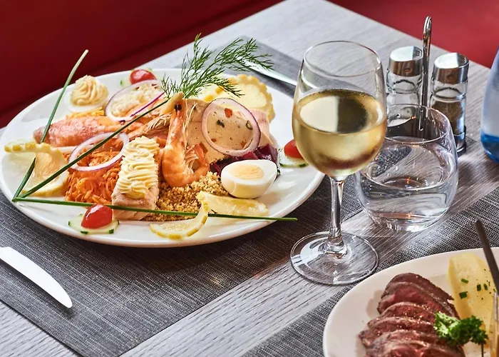 酒店 Kyriad Lille - En Baroeul 3*