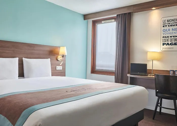 Kyriad Lille - En Baroeul 3* 蒙桑巴勒尔