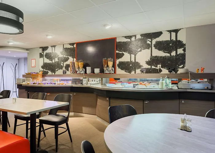 Kyriad Lille - En Baroeul